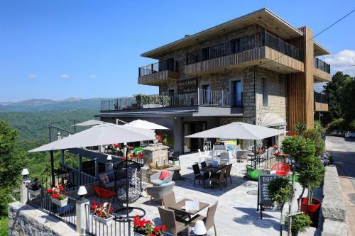 Hotel "la Cabane" de L'h�tel Le Tourisme
