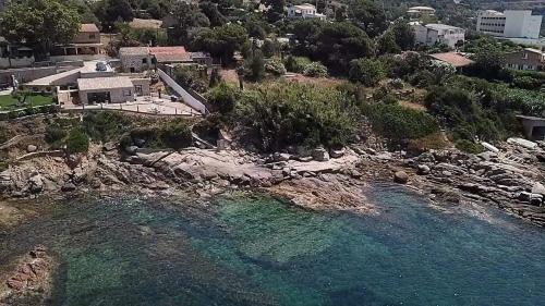 Villa Pieds Dans L'eau Avec Acc�s Mer