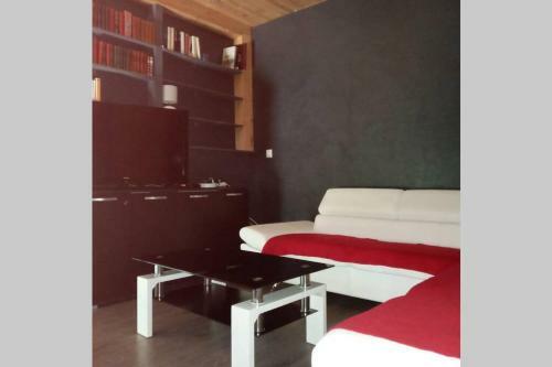 St Jean de Crots, Wifi, Tv, Machine � Laver.