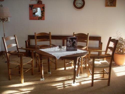 Hostal Chambres D'h�tes Domaine de Beaupr�