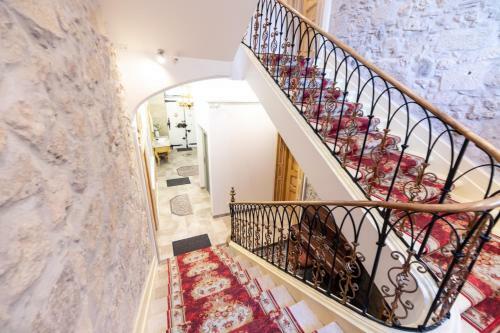 Hostal Studio Familial Maison de L'�glise Du Couvent