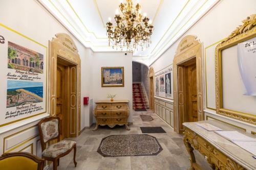 Hostal Studio Du Maire Maison de L'�glise Du Couvent