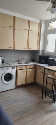 Apartamento Narbonne Agreable Duplex Avec Veranda Et Cour Interieure