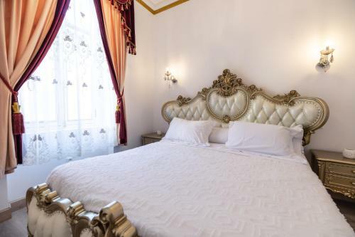 Hostal Appartement Maison de L'�glise Du Couvent