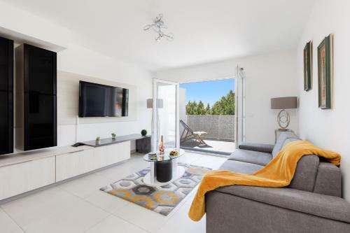Apartamento Mandelieu 404 Yourhosthelper