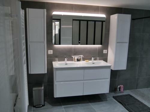Apartamento Grand Loft Chic Et Moderne, D�co Industrielle