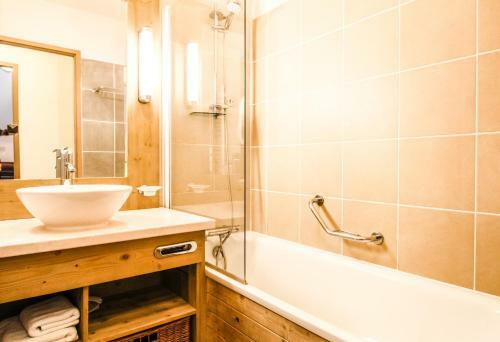 Les Terrasses D'eos, 1-bed Apartment With Fireplace, Ski In, Ski Out