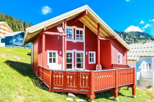 Charming 4-bedroom Ski Chalet With Terrace