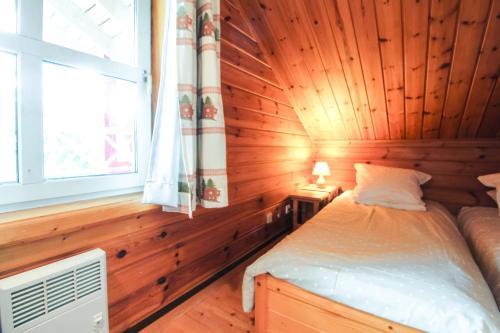 Charming 4-bedroom Ski Chalet With Terrace