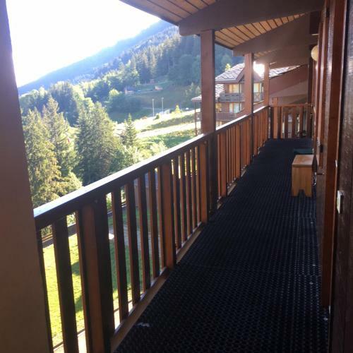 Duplex Apartment Right At The Ski Lift Tracks
