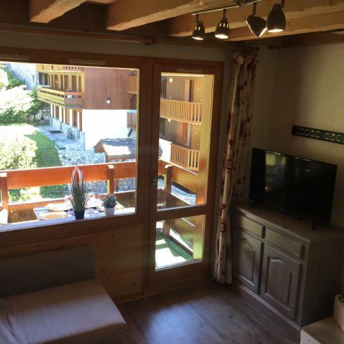 Duplex Apartment Right At The Ski Lift Tracks