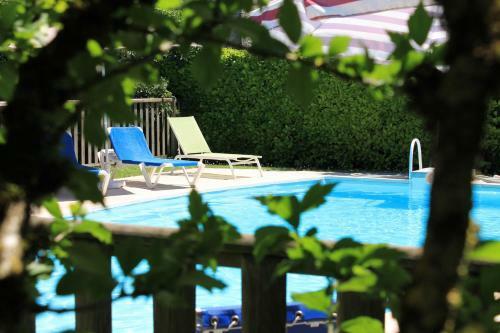 Hotel Logis Auberge De La Tour