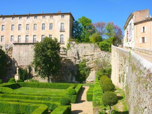 Les Dourets
