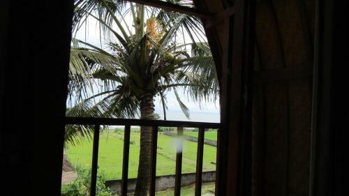Hostal Dikaloha Surfschool And Stay