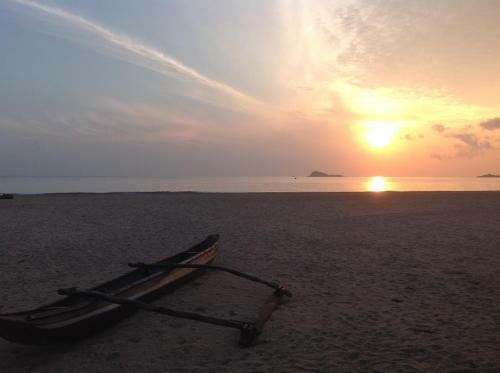 Hotel Nilaveli Beach Resort