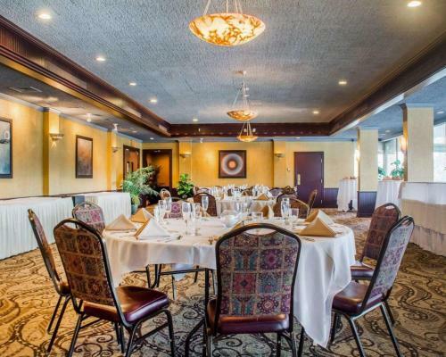 Hotel Quality Inn & Suites Riverfront Oswego