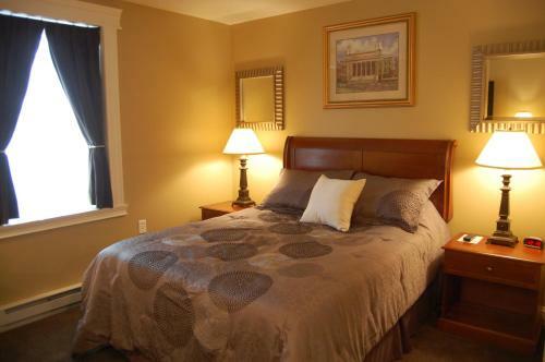 Beacon Hotel Oswego