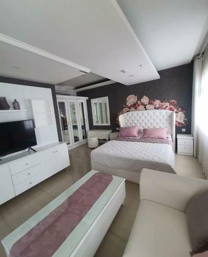 Studio Apartment-central District Bandung Asia Afrika