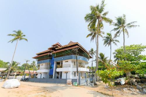 Hotel Oyo 30456 Amare Holidays