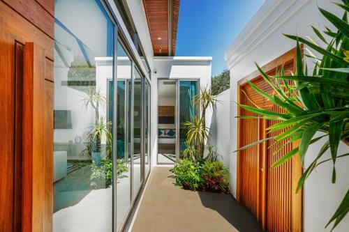Canaan Villas Hillside