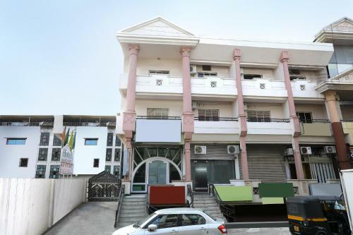 Oyo Flagship 12049 Hotel Ravi Kiran Executive