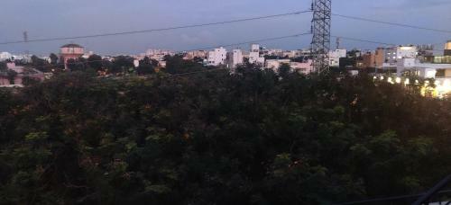 Keerthi Service Apartments