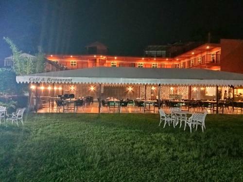 Vistar Resort & Hotels