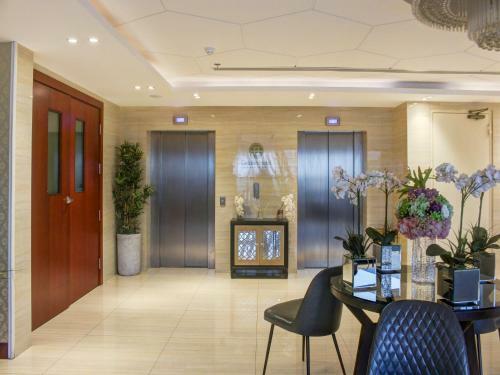 Goldish Hotel