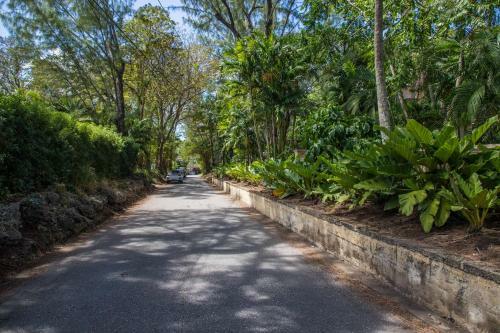 Stunning 2 Bed Bungalow With Private Pool In Barbados