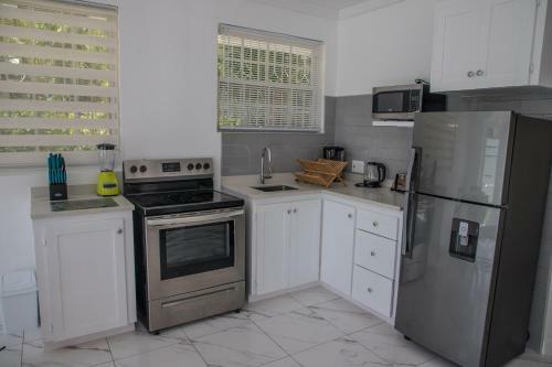 Stunning 2 Bed Bungalow With Private Pool In Barbados