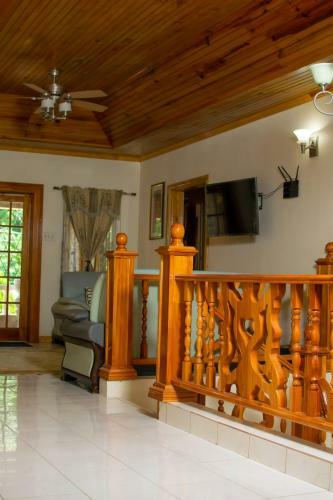 Windbreak Villa