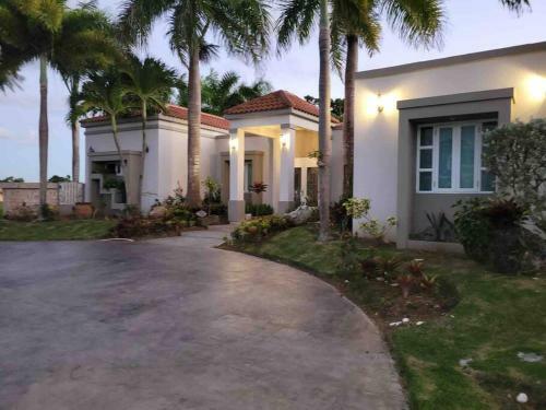 5 Bedrooms With Own Private Pool Gated Community