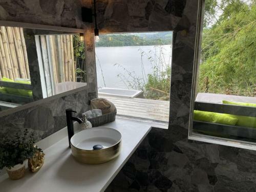 Bubble Lodge Lux/lake View/wifi/caonillas Luxury Villas
