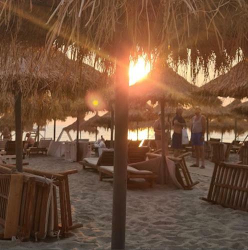 Lovely Studio Apartment Beachfront