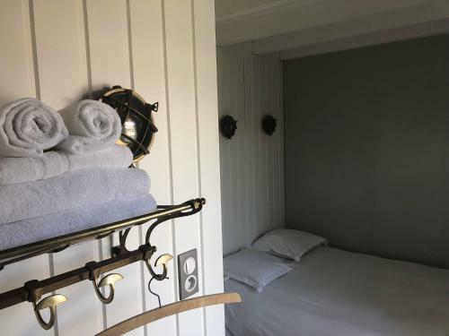 Hotel Le Pavillon Bleu