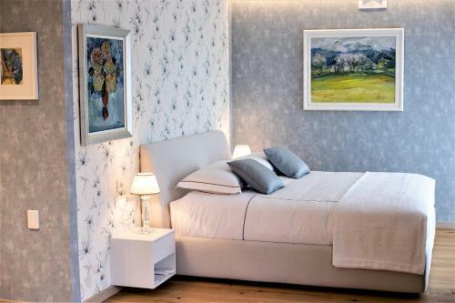 Seven Luxury Suites - Apartments