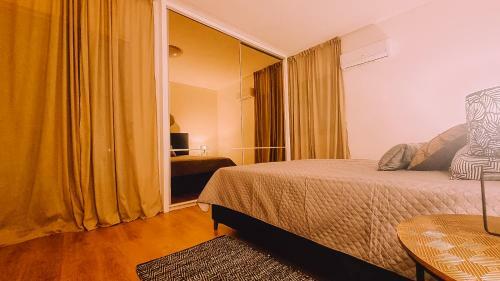 Newly Renovated Super Chic Apartment