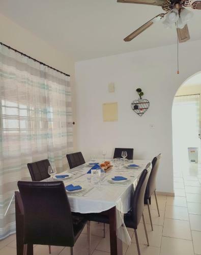 3 Zimmer, Pool Villa In Kato/universal, Paphos
