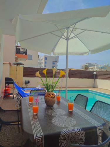 3 Zimmer, Pool Villa In Kato/universal, Paphos