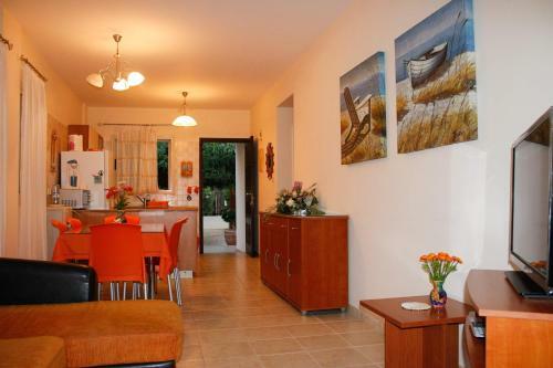 Villa On The Beach House Latsi