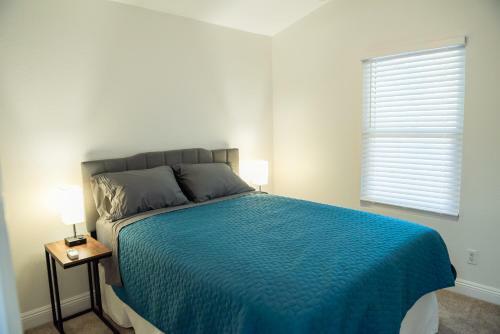 Beautifully Renovated Glendale Retreat