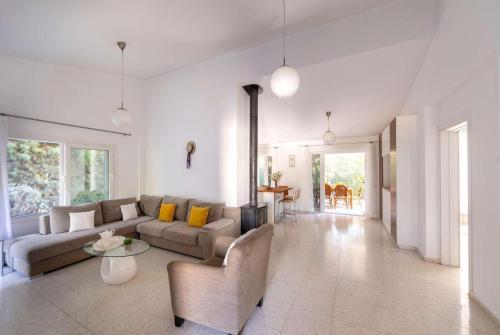 Villa Lime Coral