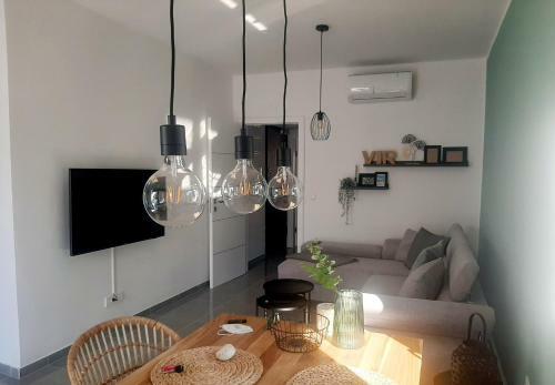 Juma Apartment Vir