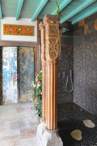 Hostal Domaine Des Doucins & Spa