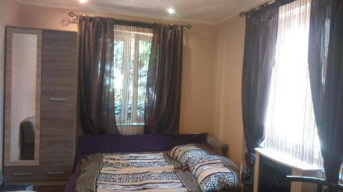 Apartamento 3 Bedroom Ground Floor House With Terrace.