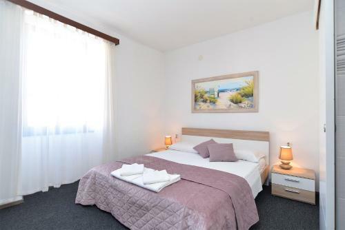 Hostal Rooms Bale 2150