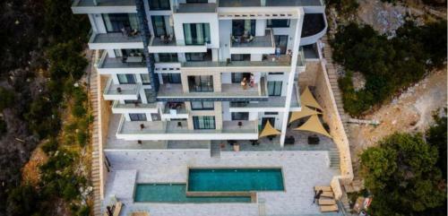 Planet Apartments