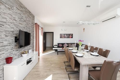 Villa Basic