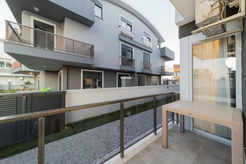 Charming Apartment With Pool In Muratpasa, Antalya
