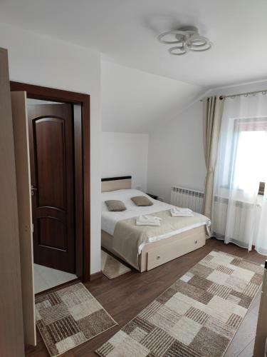 Hostal Casa Raiul Muntilor